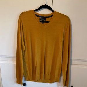 Mens V neck sweater